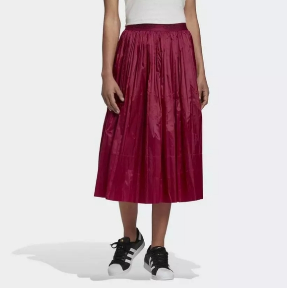 Adidas | Maroon Skirt - Picture 4 of 12